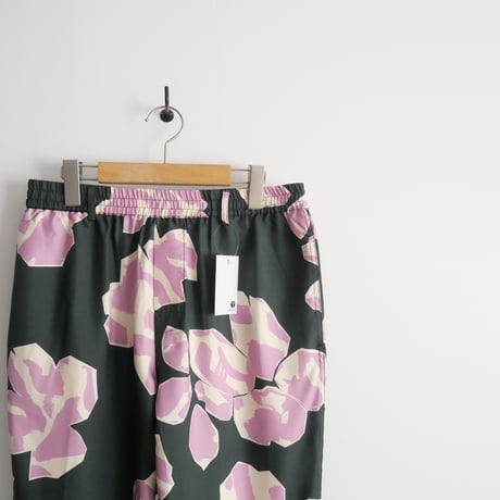 継続販売品 / 未使用 / BANANATIME / TAPERED 2 PANT / 23030570005330 / 2403-1027