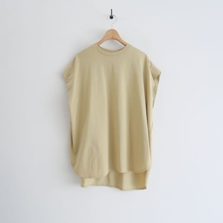 2022 / SACRA / FOLDED LINEノースリーブ / 22071115001410 / 2310-0544