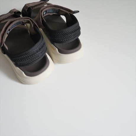 2024SS / 未使用 / IENA別注 / Teva / ZYMIC サンダル / 24093910000410 / 2408-0514