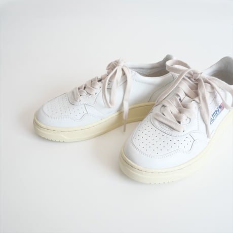 継続販売品 / AUTRY / MEDALIST LOW　スニーカー / 2504-0031