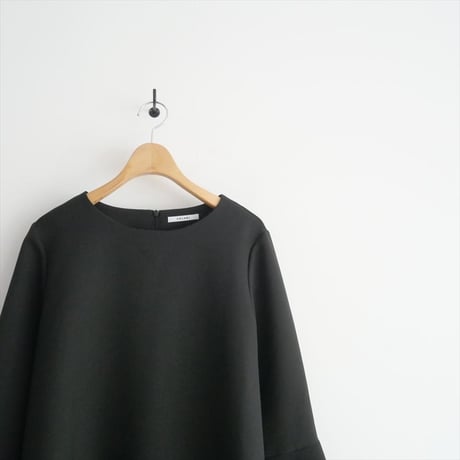 2025・人気完売品 / CELERI / Deuxieme Classe / BELL SLEEVE プルオーバー / 25051500302010 / 2505-0546