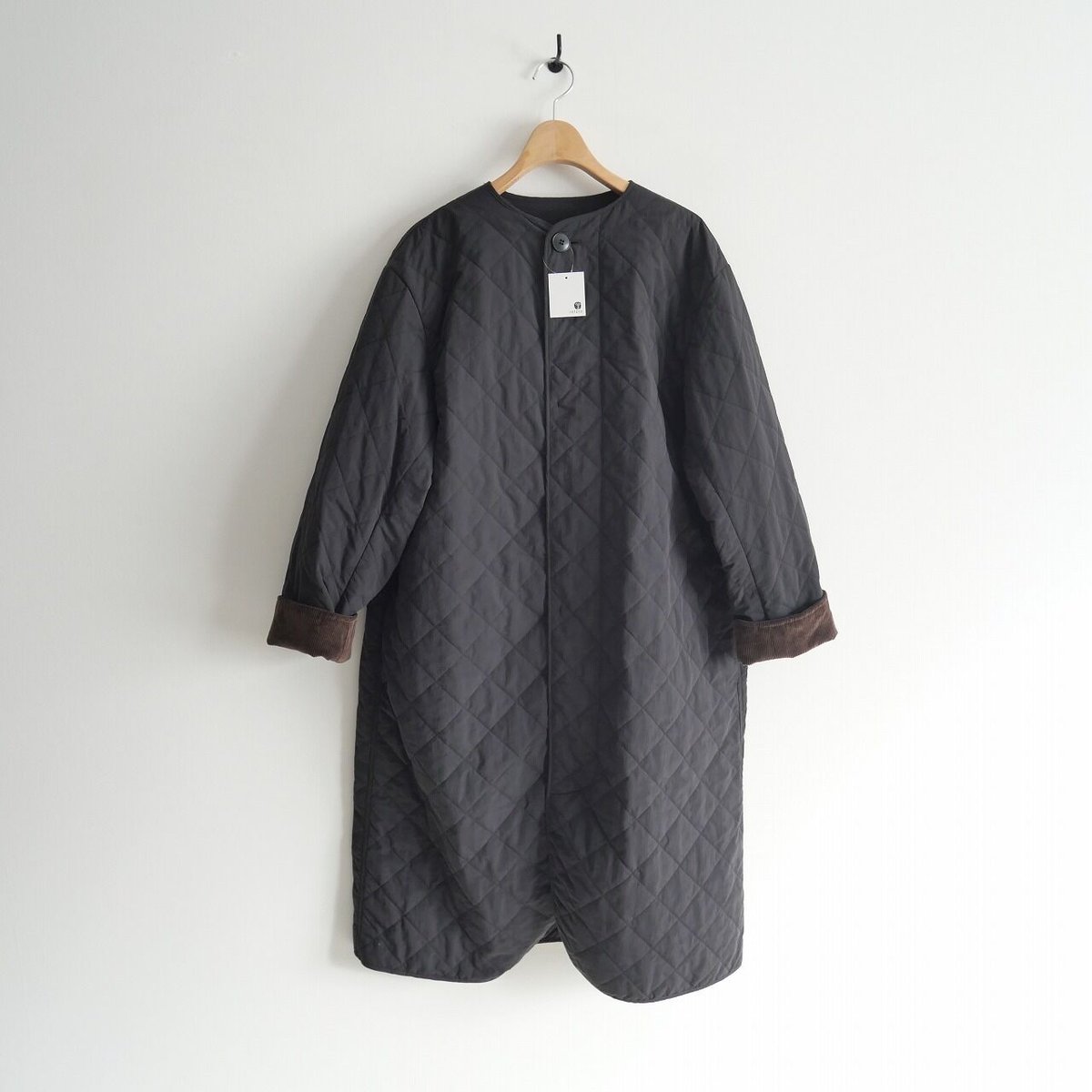 土日限定値下げ】FRAMeWORK THROW キルティングコート 2022AW 土日限定値下げ】FRAMeWORK THROW キルティングコート 2022AW