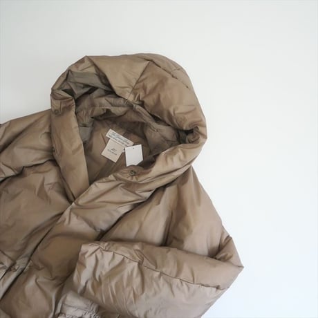 〇2024AW・人気完売品 / Chaos別注 / REMI RELIEF / ロングダウンコート  / 2502-0176