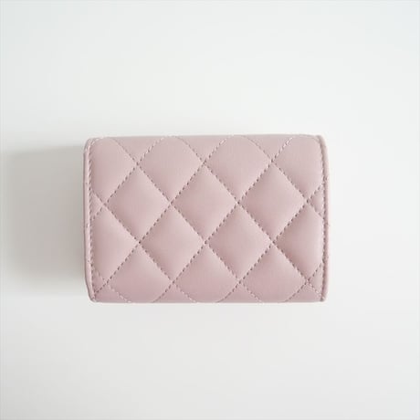 2024SS今季 / CHANEL / スモール フラップ ウォレット ラムスキン&コスチュームパール / AP3808 B15723  / 2406-0437