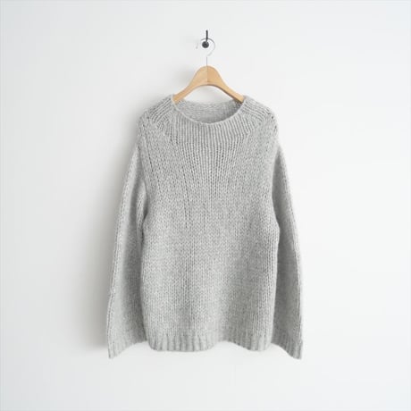 2023AW・人気完売品 / GALERIE VIE / バルキーアルパカ ボリュームスリーブプルオーバー / 23023402108 / 2412-0528