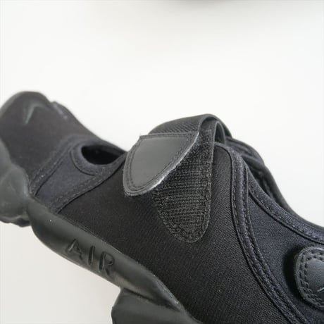 2022 / NIKE / NIKE WMNS AIR RIFT BLACK/OFF NOIR-BLACK- / DZ4182-010 / 2402-0151