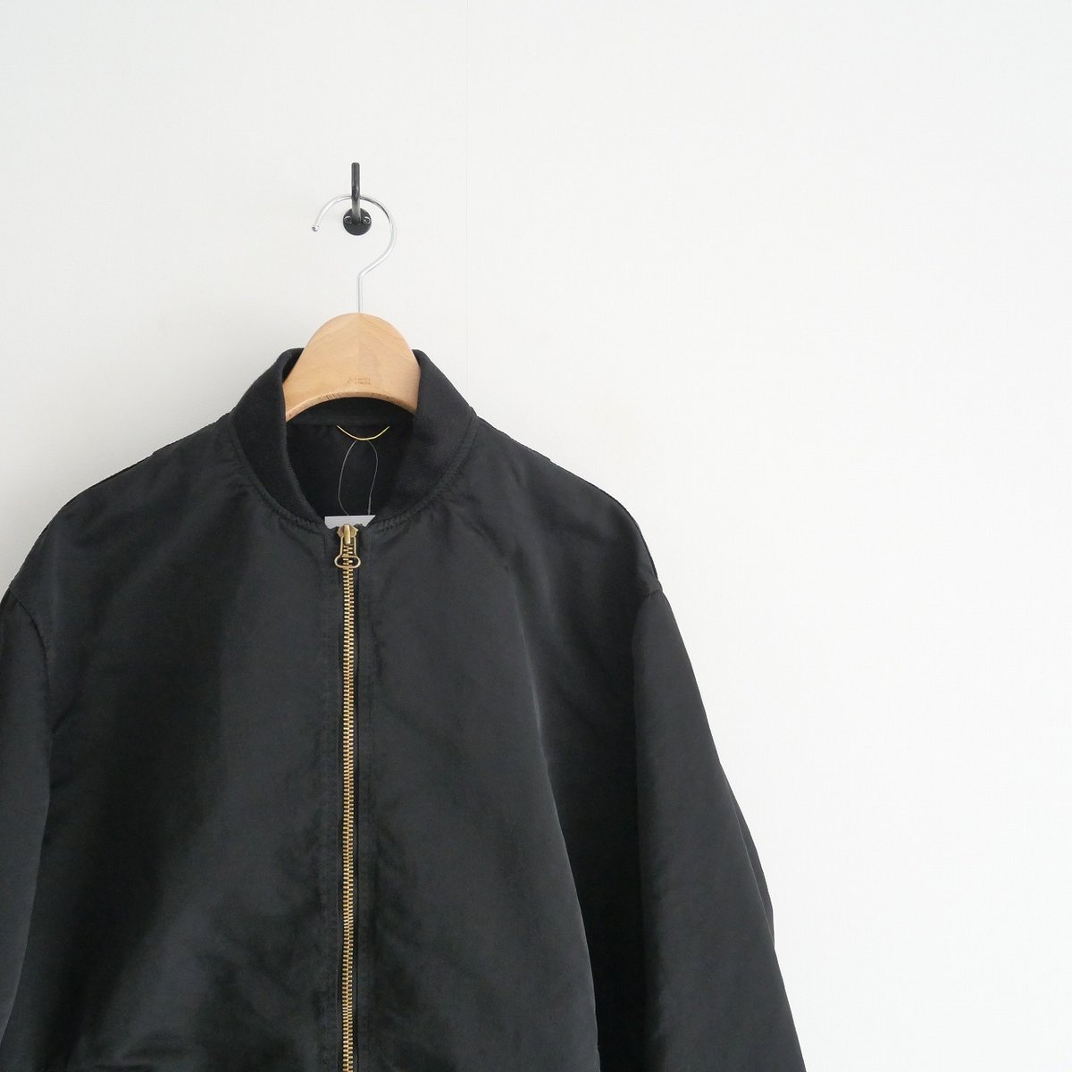 定価56160円 Deuxieme Classe ミリタリーブルゾン ブラック 定価56160円 Deuxieme Classe ミリタリーブルゾン ブラック