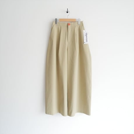 2025・人気完売品 / 未使用 / nagonstans wide tuck pants 470IA431-0781 / 2604-0344