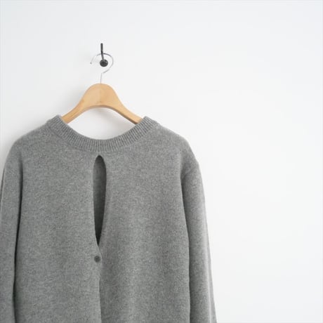 2024AW今季・人気完売品 / 未使用 / 広瀬すずさんコラボ / CLANE / W FACE CENTER SLIT KNIT TOPS / 17106-2232 / 2411-0943