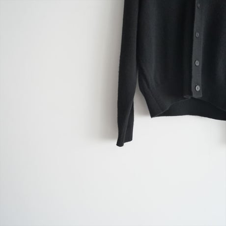 〇2023AW / ATON / WOOL CASHMERE SILK Vネックカーディガン / KRAGSW0921 / 2501-0536