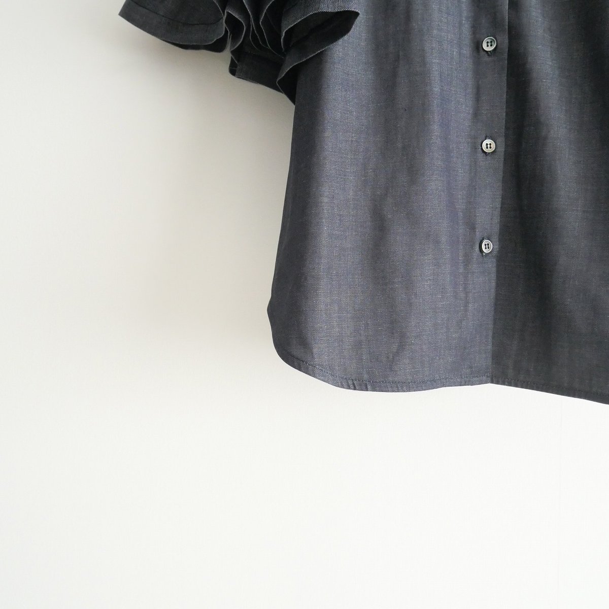 【美品】ALORS Estelle Jean デニムブラウス aLORS(アロー)｜Estelle jean(エステルジーン)/デニム の通販