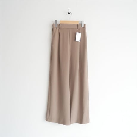 2025SS・人気完売品 / 未使用 / DEUXIEME CLASSE イージーワイドパンツ 25030500808010 / 2604-0789