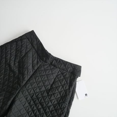 2023AW / AgAwd  / キルティングショートパンツ / 2301-220892 / 2405-0152