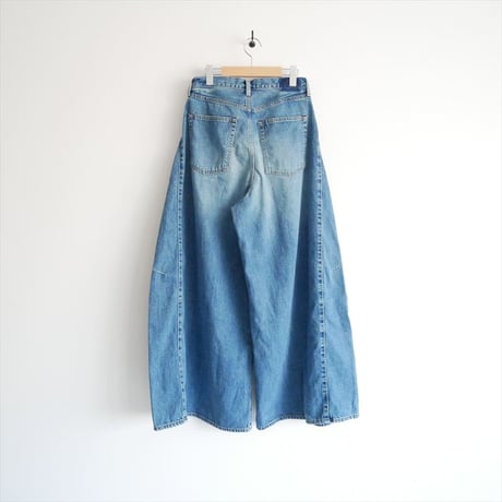 2025AW今季 / 未使用 / HYKE / DENIM SUPER WIDE LEG JEANS / 13353 / 2512-0881
