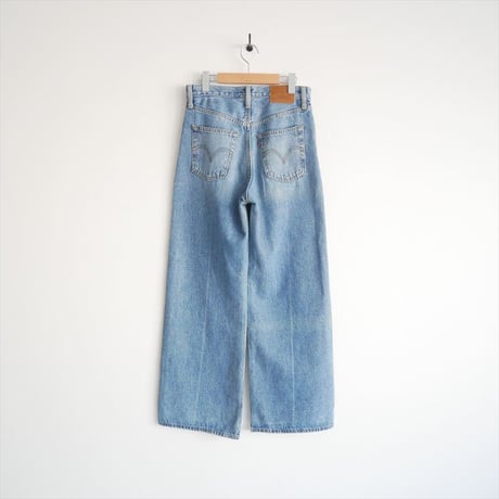 継続販売品 / LEVI’S / RIBCAGE WIDE LEG インディゴ / A60810020 / 2603-1227