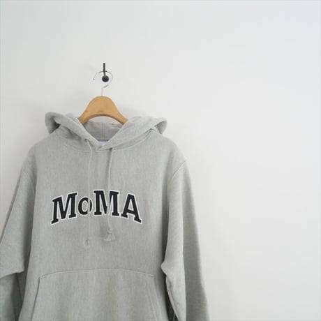 継続販売品 / Champion / フーディー MoMA Edition / CS3051 / 2509-1086
