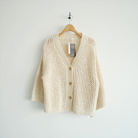 2024 / 未使用 / 64-15-0304-126 / Demi-Luxe BEAMS / スラブ アイレット Vネック カーディガン / 64-15-0304-126 / 2509-0081