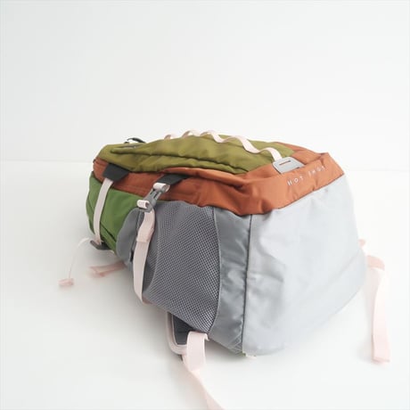 継続販売品 / THE NORTH FACE / HOT SHOT CL　※カスタムカラー / NM72006BM / 2507-0966