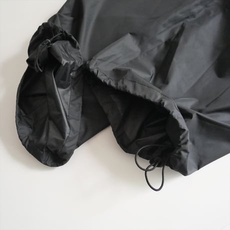 2024SS・人気完売品 / ADAM ET ROPE / 【UVカット】シャイニータフタ撥水ロンパース / GAY04050 / 2505-0593