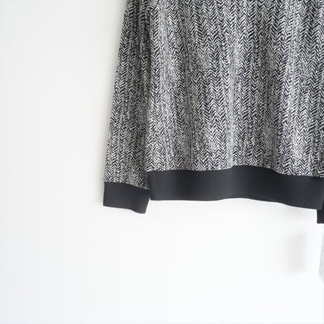 2024AW・継続販売品 / 未使用 / saqui / herringbone v-neck pull-over / 23AW15 / 2501-0874