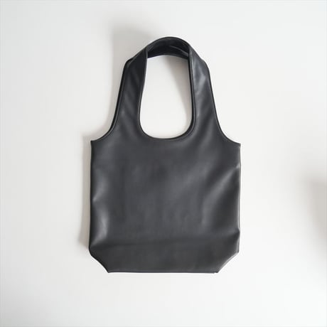 〇継続販売品 / 未使用 / A.P.C. / Ninon スモールトートバッグ / PUAAT-M61861 / 2503-0324