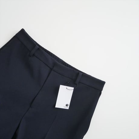 継続販売品 / 未使用 / MACKINTOSH LONDON / ポリエステルバックサテンテーパードパンツ / G5R16304 / 2403-1062