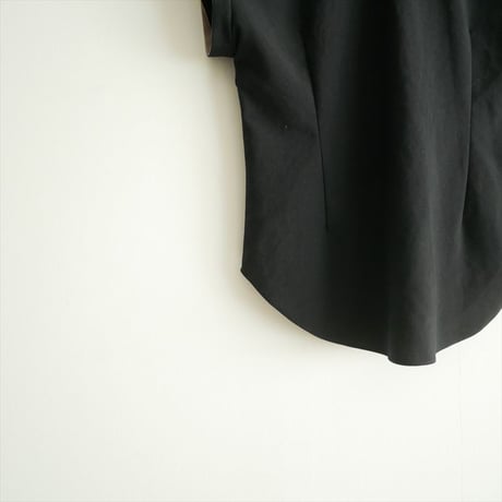 2025SS・人気完売品 / deres / Brynn breezy tops / DER25SS-BL-002 / 2512-0560