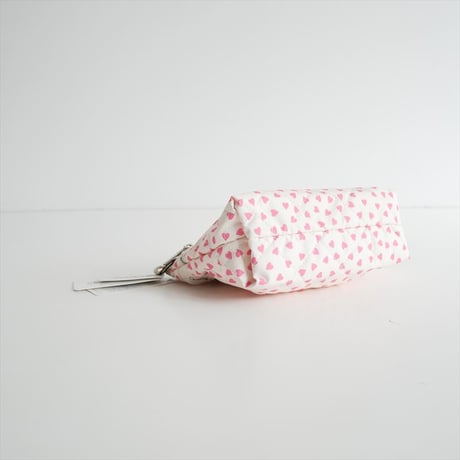 2024・人気完売品 / 未使用 / 美容家の神崎恵さんコラボ / LeSportsac / Perfect Cosme Pouch2 / 2602-0570