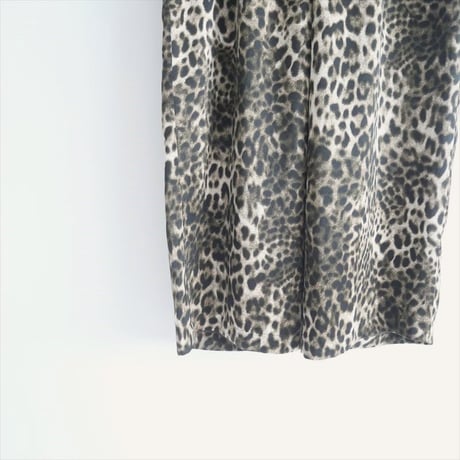 2023AW / journal standard luxe / マットサテンレオパイージーパンツ / 23030440006030 / 2407-0384