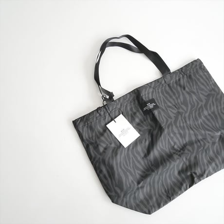 継続販売品・人気完売色 / 未使用 / MARcourt購入品 / BAGSINPROGRESS トートバッグ J509 31B0059105 / 2605-0401