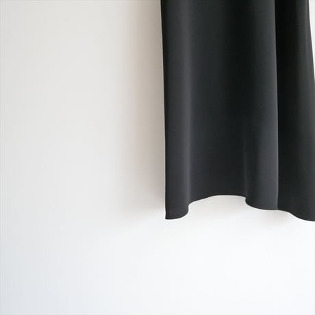 継続販売・人気完売品 / 未使用 / SOEJU サテンキャミソールワンピース S-00-OP-033 / 2604-0376