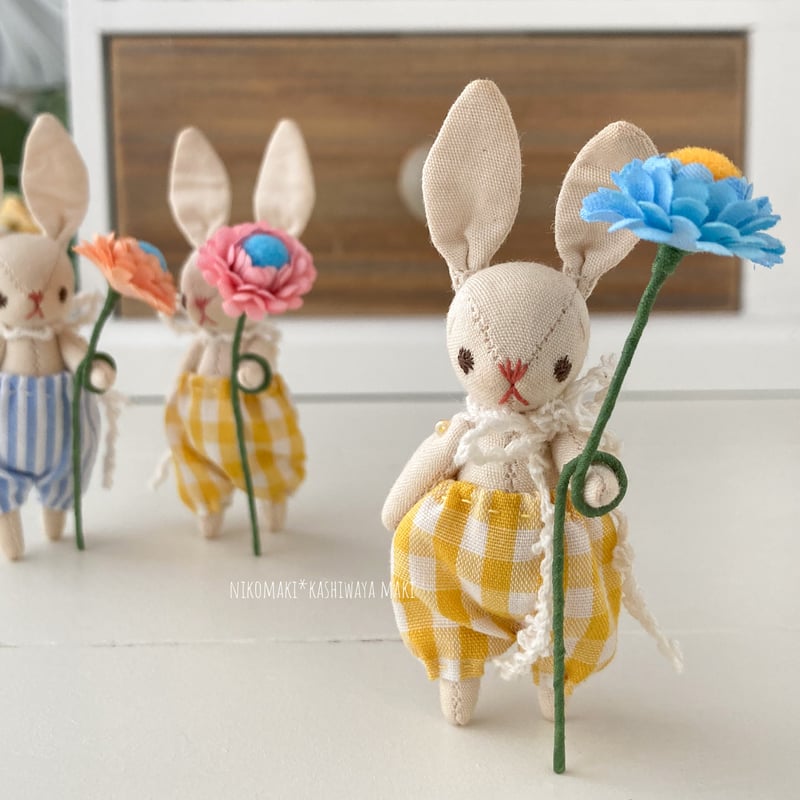 ミニチビうさぎのぬいぐるみ③（お花・パンツの型紙・巾着付き