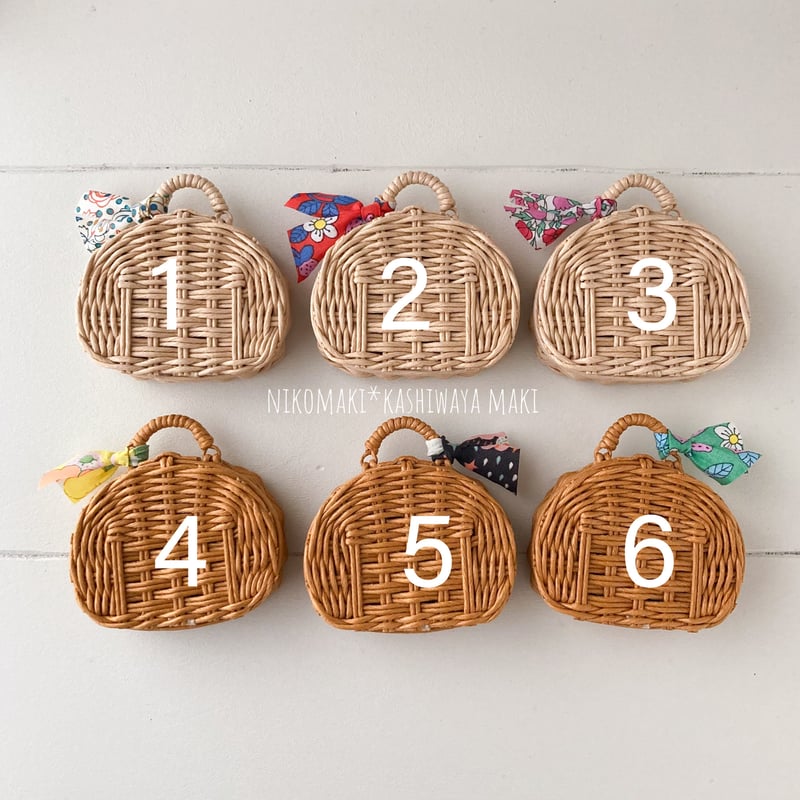 ミニチュアサイズの半円バスケット | nikomaki*nuigurumi store