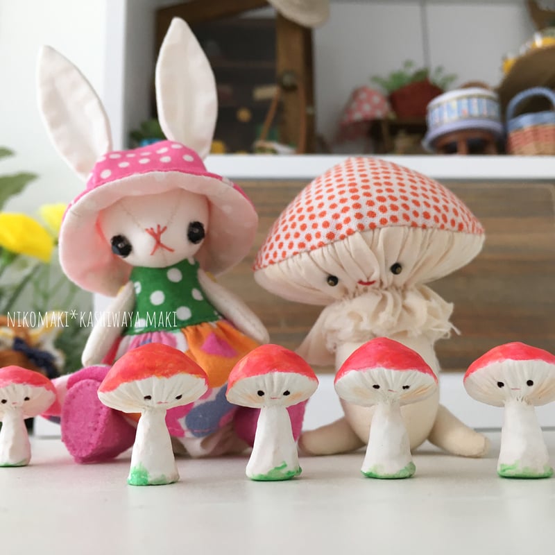粘土のきのこ | nikomaki*nuigurumi store