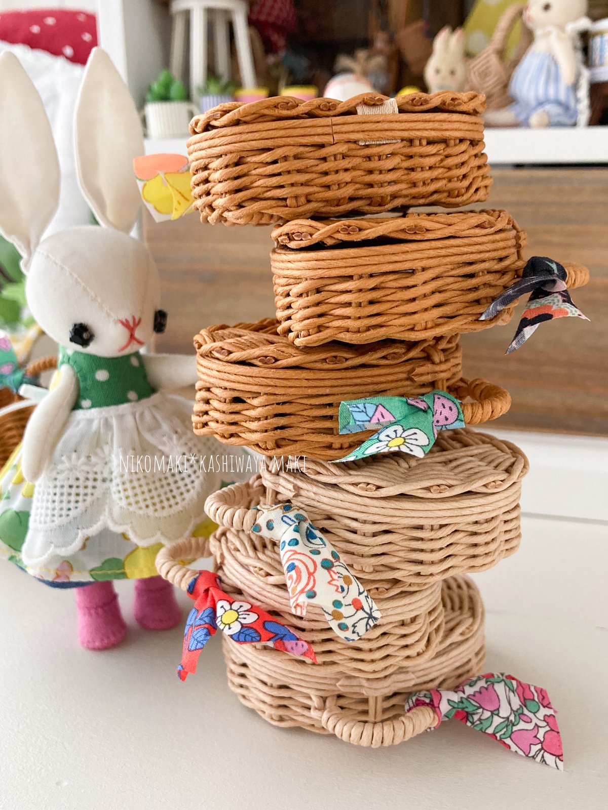 ミニチュアサイズの半円バスケット | nikomaki*nuigurumi store