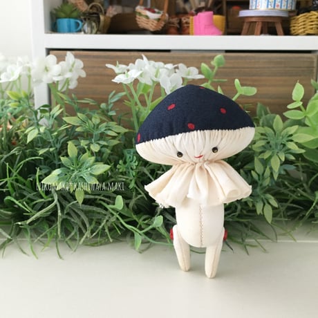 きのこのぬいぐるみ