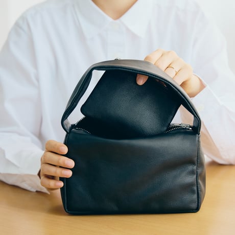 Leather handbag｜Small black + Leather pouch