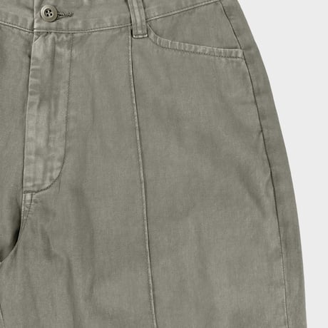 Tuck Symbol Pants (Light Gray)