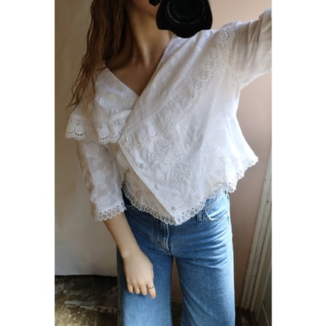 flower frill blouse