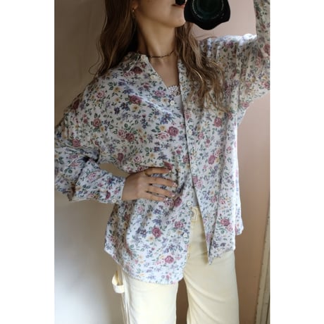 white flower shirt