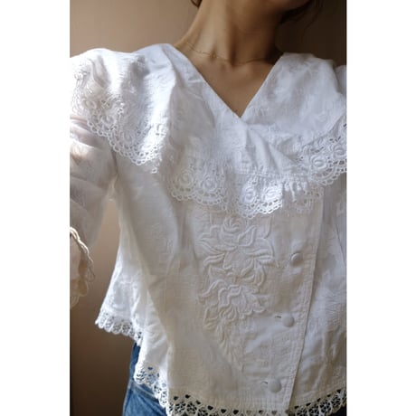 flower frill blouse