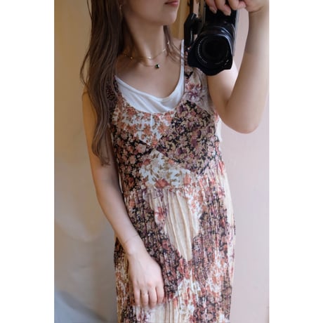 flower pleats one-piece