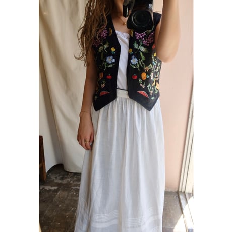 vintage white apron