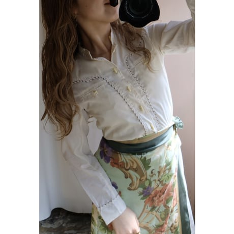 vintage ivory design shirt