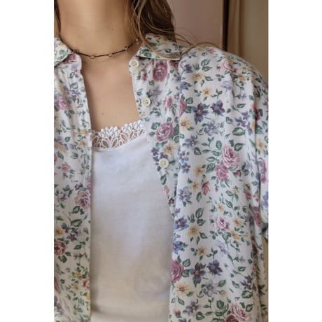 white flower shirt