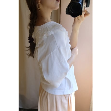 vintage white lace T-shirt
