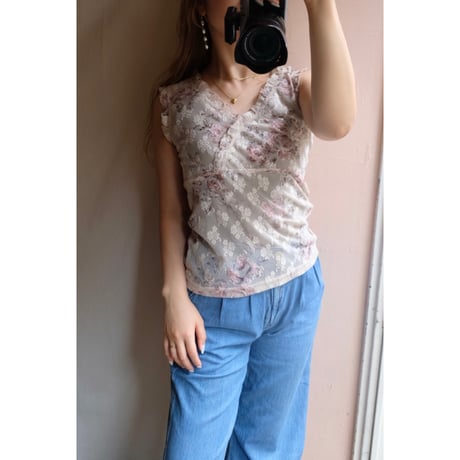 beige flower tank top