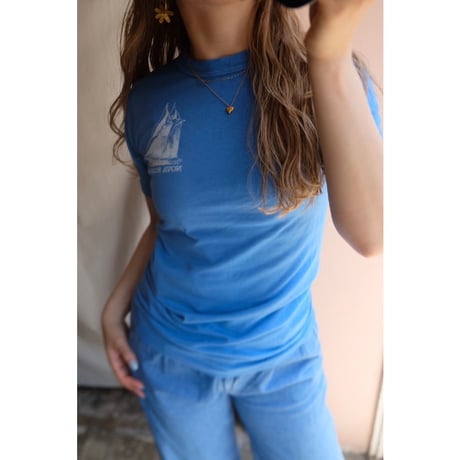 vintage blue T-shirt