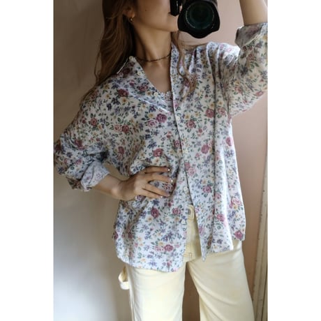 white flower shirt