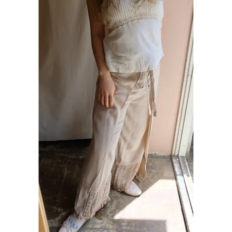 sand beige embroidery pants